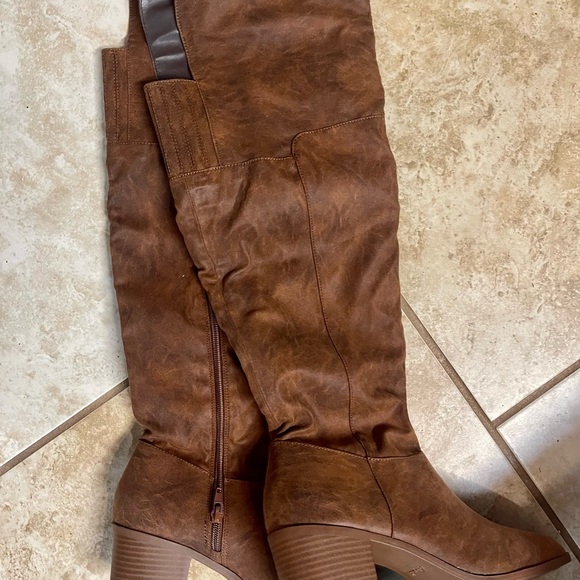 Distressed Cognac Over the Knee Boots - Picture 4 of 4